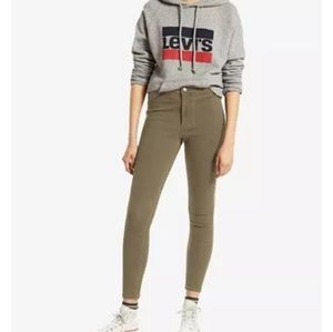 Levi Runaround Super Skinny jeans